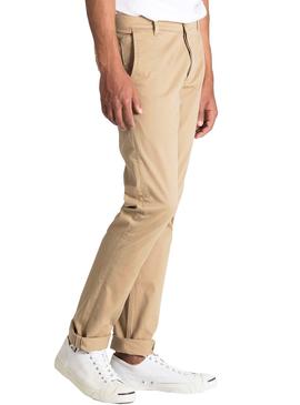 Pantalón Dockers Supreme Flex Skinny Khaki