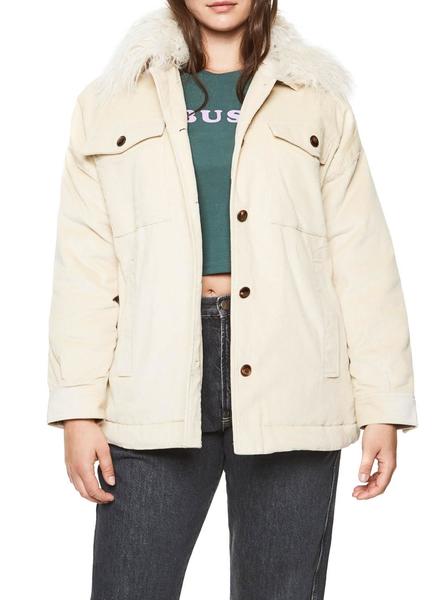 cazadora beige mujer